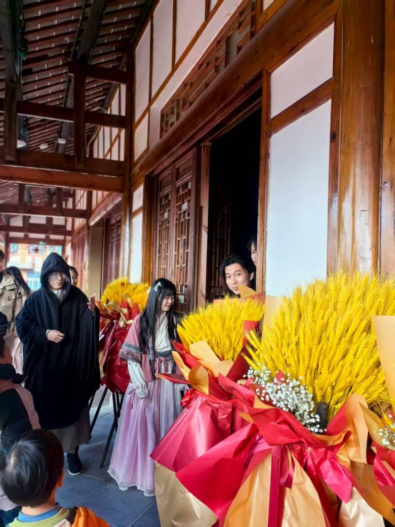 沉浸赋能：贡嘎县景区演艺的差异化突围之路